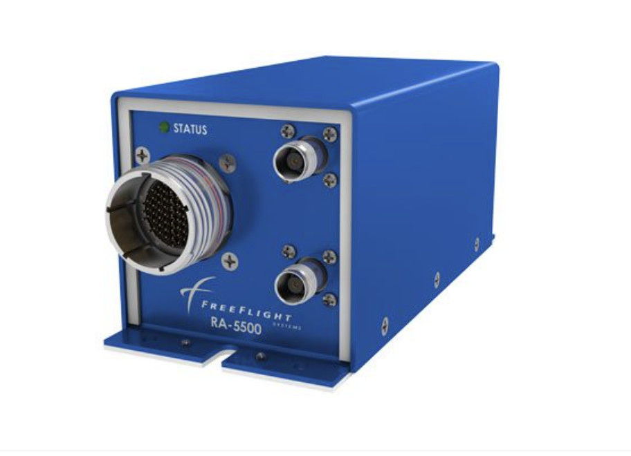 Système d'altimètre radio pour aéronefs commerciaux 4.2-4.4 GHz
