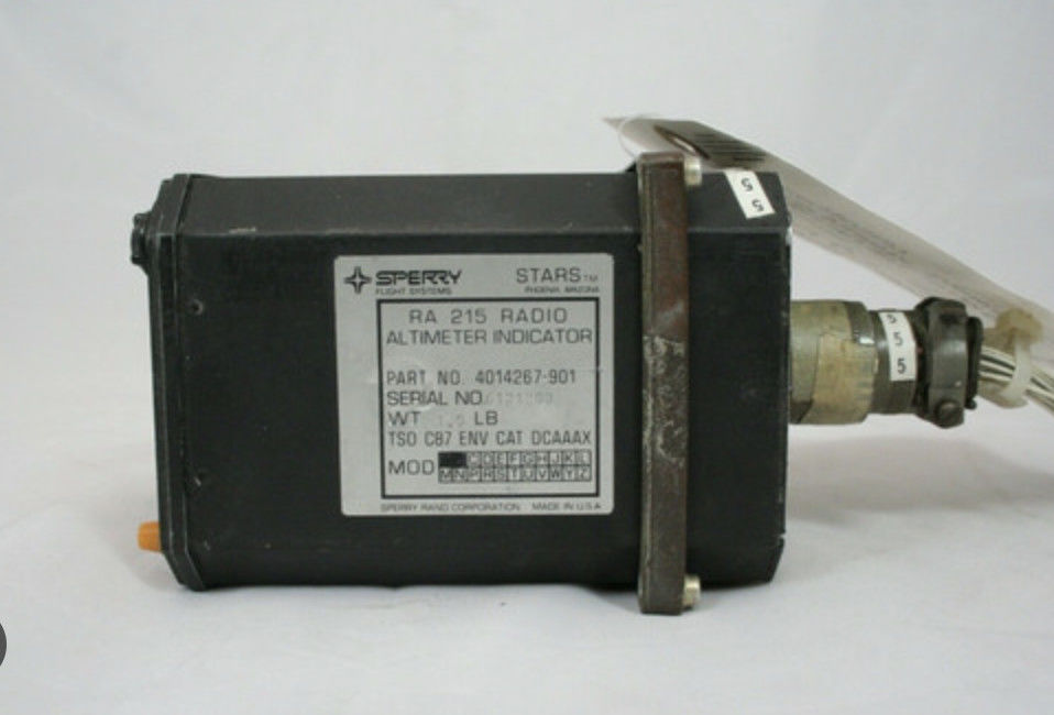 L'altimètre à radio numérique LCD ARINC 600 monté sur support RTCA DO-160G/DO-178C Boeing / Airbus 28VDC